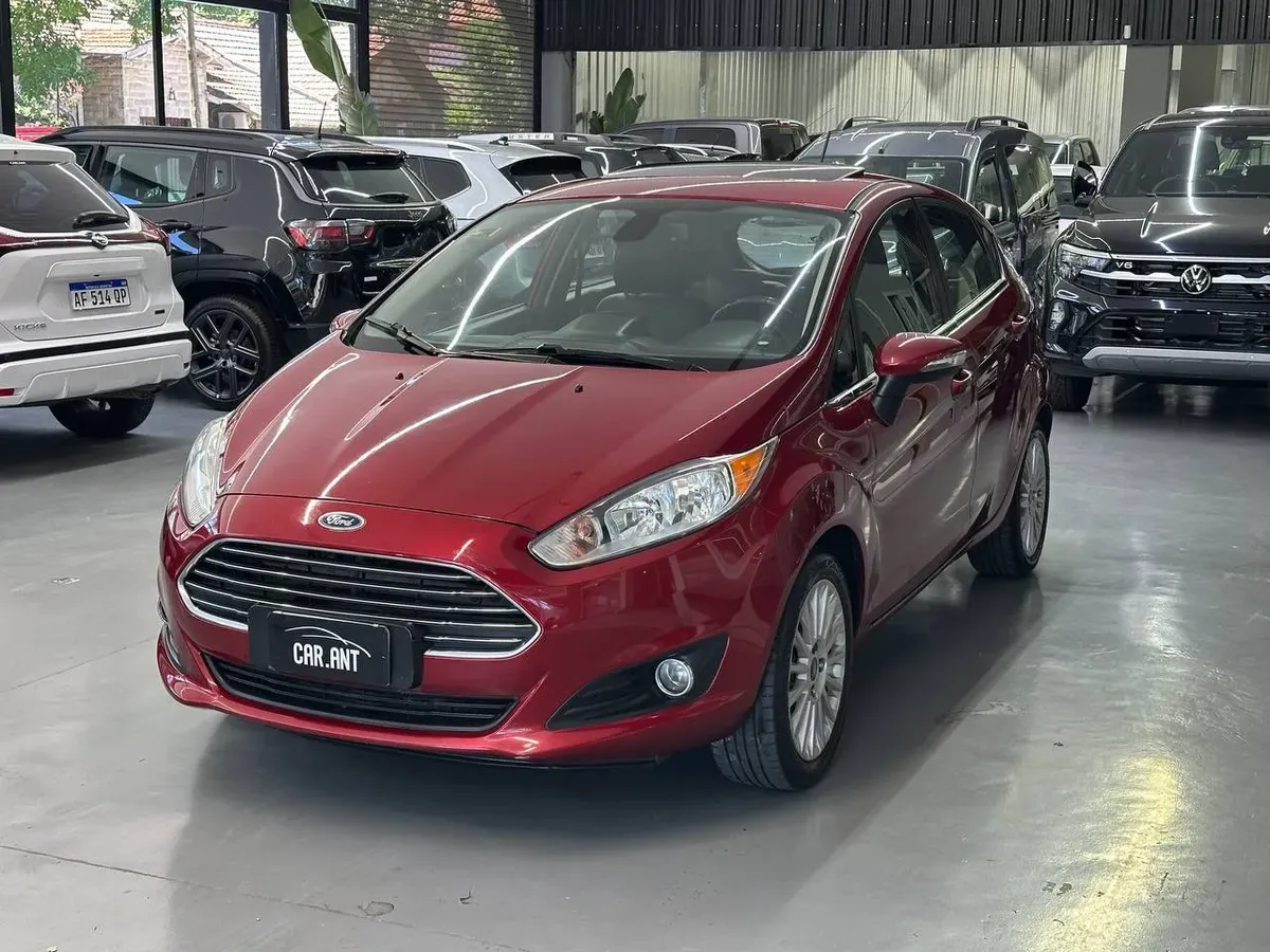 Ford Fiesta Kinetic 1.6 Titanium 120cv