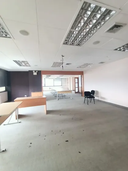Venta - Oficinas En C.c Camoruco Pl