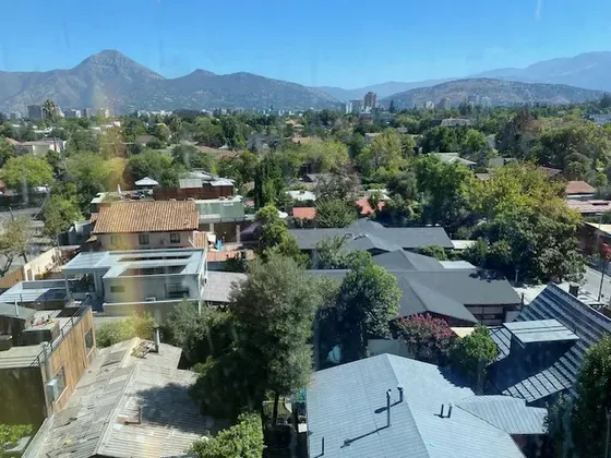Acogedora Oficina Con Vista Despejada Metro Dominicos