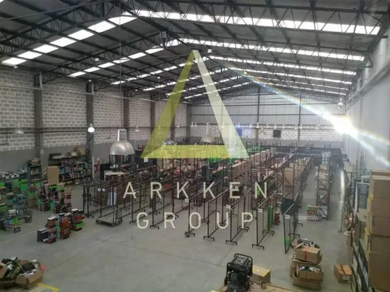 Oportunidad! Impecable Nave En Parque Industrial