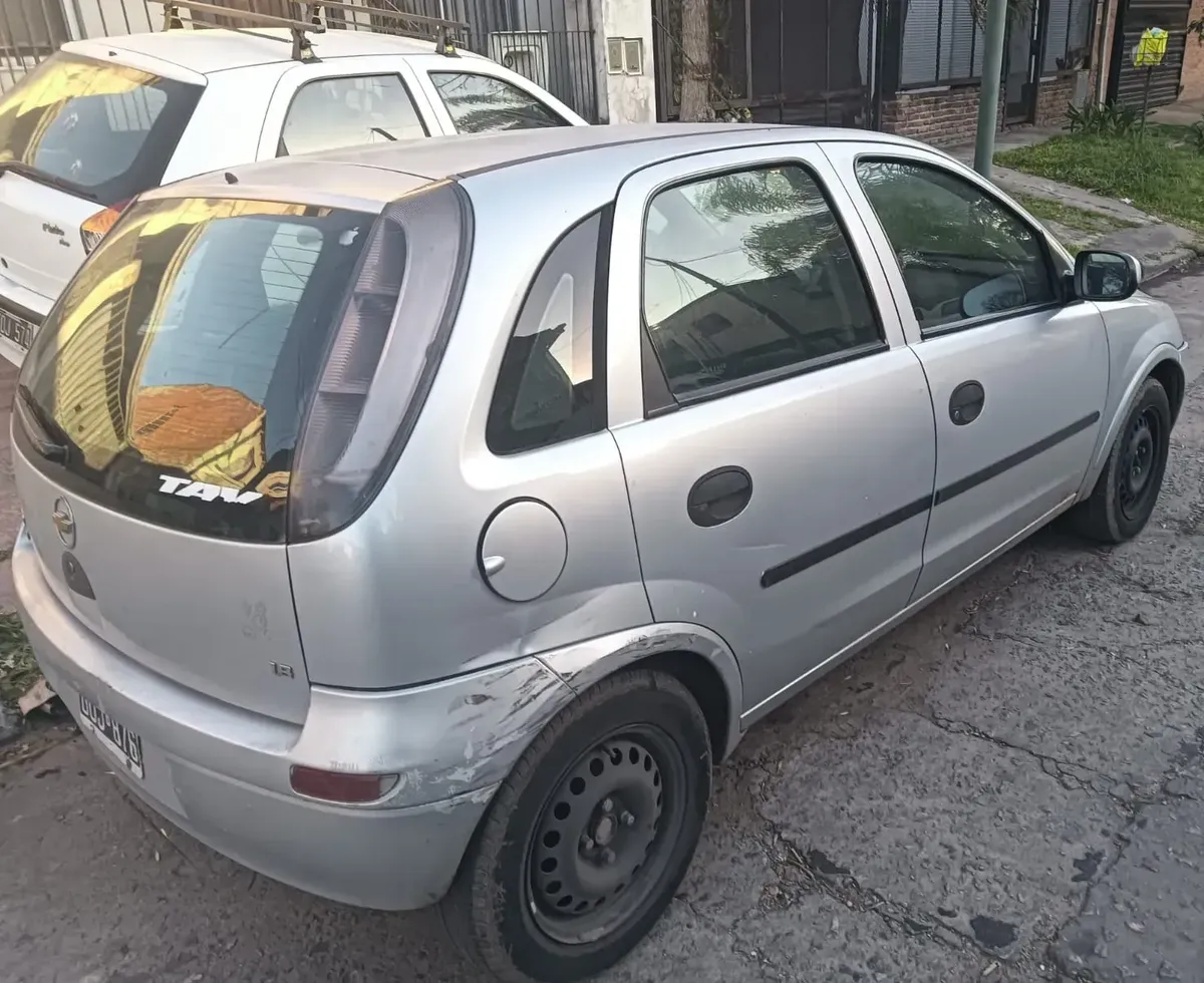 Chevrolet Corsa 1.8 Gl Aa Dh
