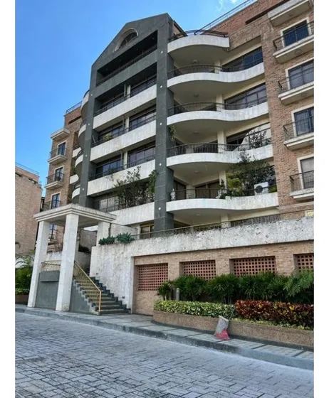Se Vende Apto 252m2 3h+s/3.5b+s/5p Los Naranjos 3763