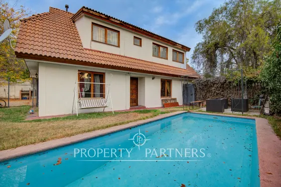Casa Para Remodelar Sector Sebastián Elcano 4d 3b
