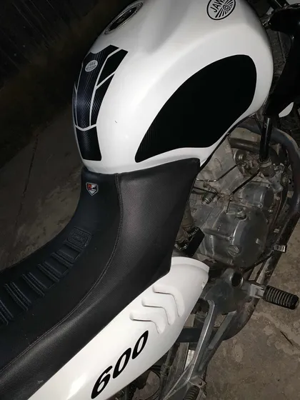 Cilindrada 590cc Potencia 40cv  Torque 51n.m. Tanque 25l
