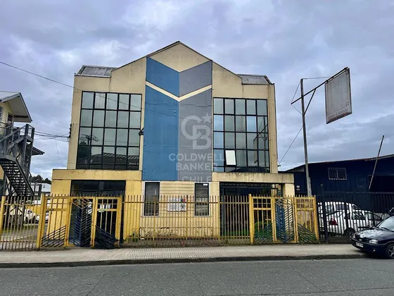 Céntrico Edificio Comercial Osorno