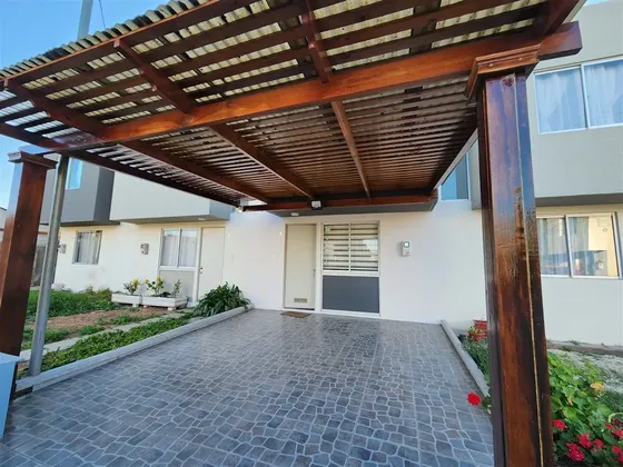 Casa En Venta En Condominio Sector La Florida La Serena
