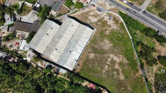 Hermanas Mota Venden Galpon En Puerto Cabello