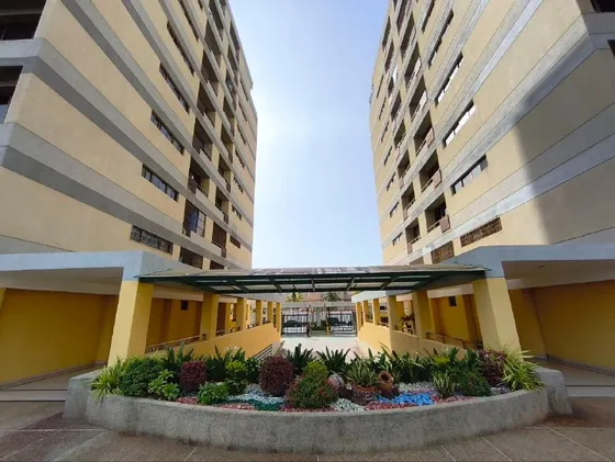 Re/max 2 Mil Alquila Apartamento En Conjunto Residencial Los Geranios, Con Zona Residencial Y Con Piscina