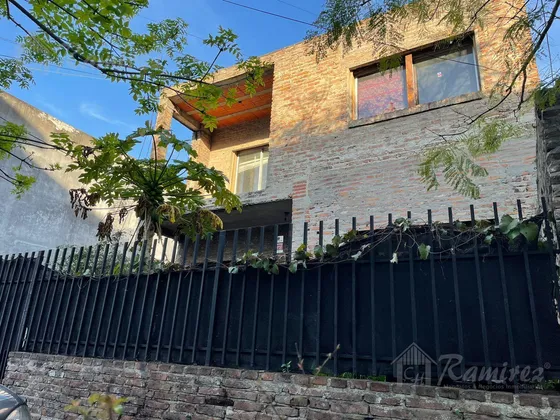 Casa 4 Ambientes En Venta - Ramos Mejia