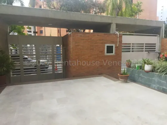 Hermoso Apartamento Enventa En Campo Alegre #26-8596 Ad