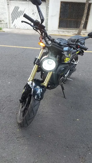 Motocicleta Mb Modelo Sf501 250cc, 2022 Unico Dueño Todo Pag