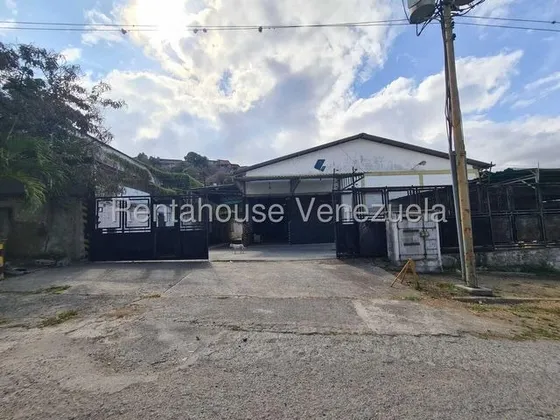 Excelente Galpón De 2500mt2 En Venta En Guarenas Lj  25-19030