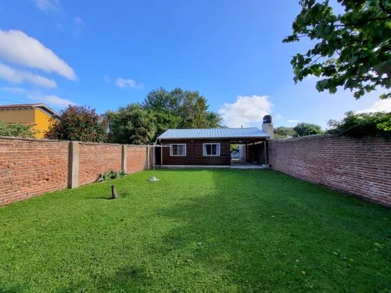 Venta Casa 2 Dormitorios Miramar Con Cochera