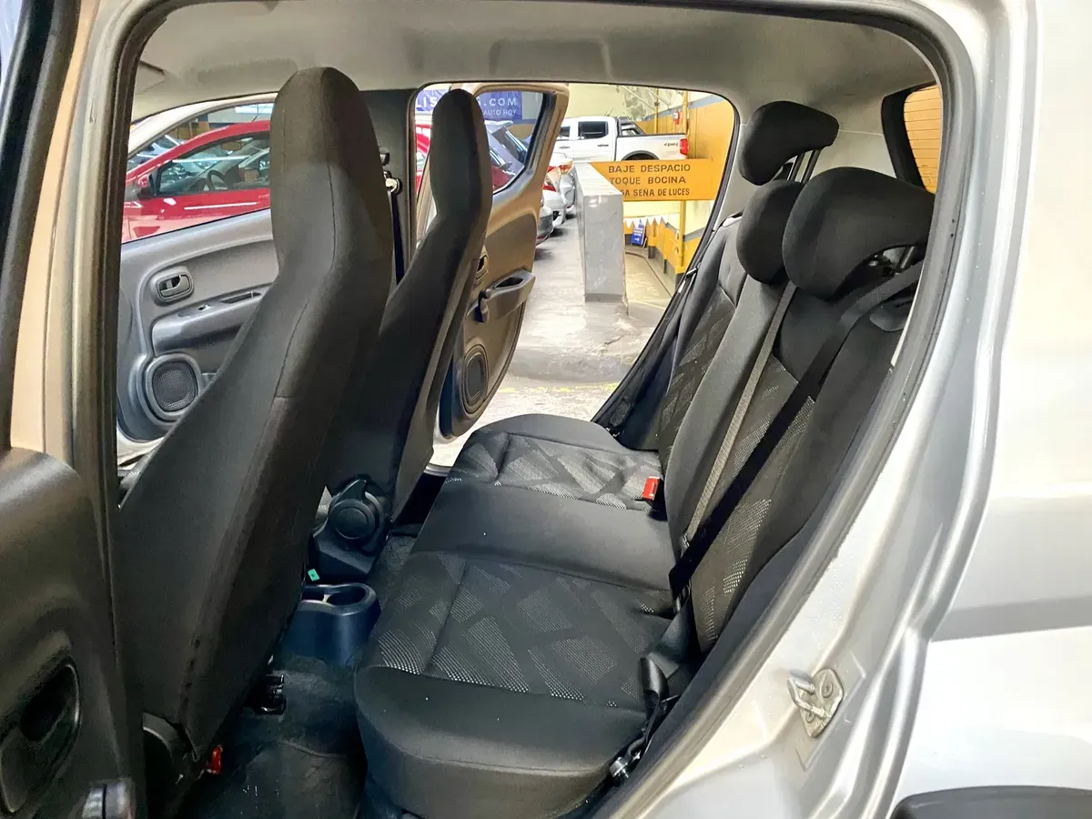 Fiat Mobi 1.0 Like5504057540411596816