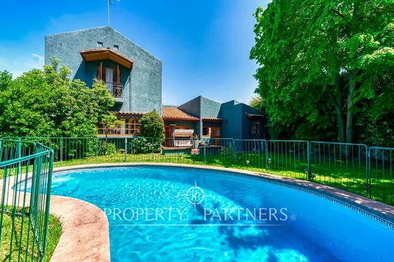 Oportunidad, Casa Con 4 Suites, Excelente Conectiv...
