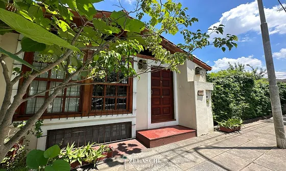 Casa En Venta: Sobre Calle Picasso, Ciudad Jardín - Zelaschi Propiedades 