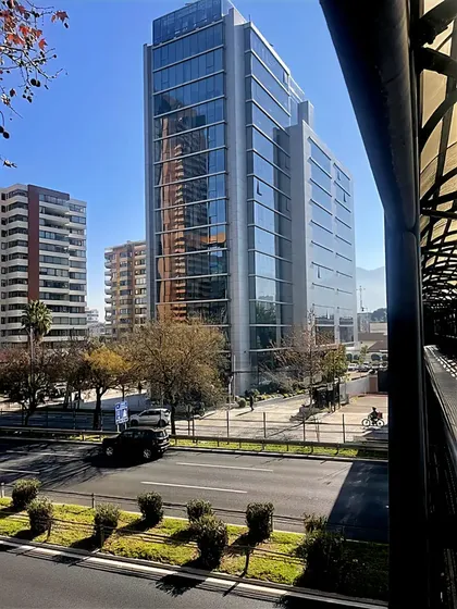 Av. Kennedy Oficina 88m², 7 Privados, 2 Est., 1 Bodega