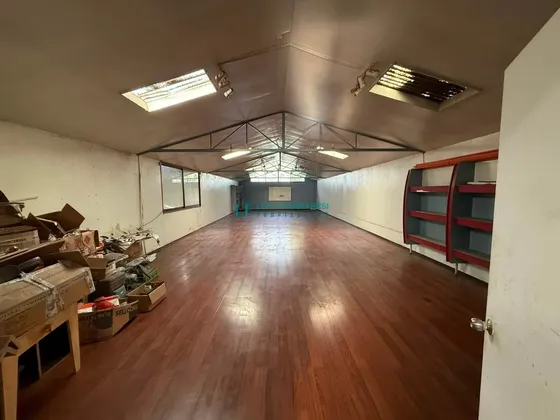 Arriendo Bodega Industrial Lo Espejo Con Estacionamiento