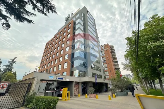 Oficina , 2 Privados, Insuperable Ubicación.