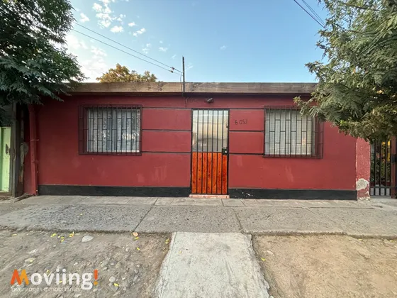 Terreno Y Casa Ubicada En Quinta Normal A Pasos De Autopista