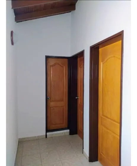 Amplia Casa En P.h. En Miravalle