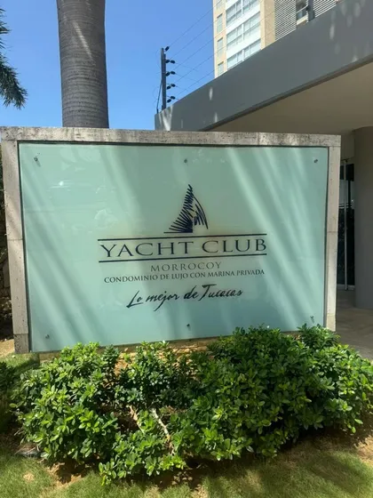 En Venta Apartamento En El Conjunto Turístico Yacht Club Morrocoy, Tucacas, Con Marina Y Muelle De Embarque Privado /emer.