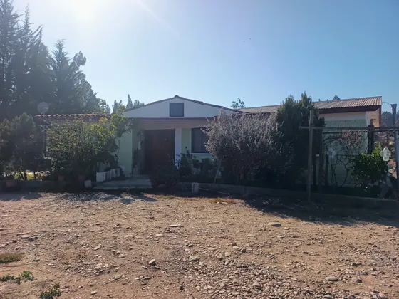 Casa Bien Ubicada Con Arboles Frutales Pinos Bosque Eucalipt