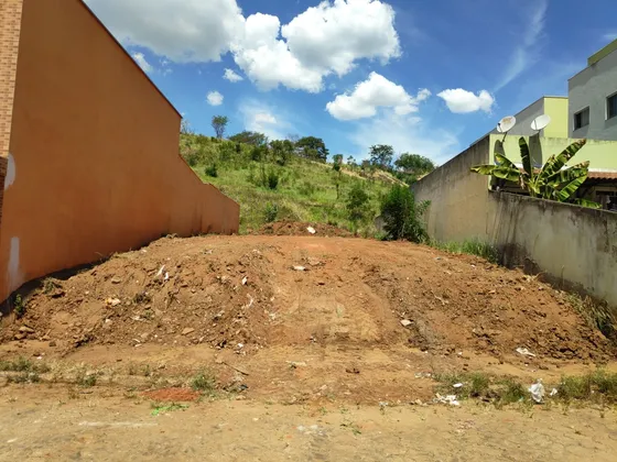 Meio Lote (esquerdo) 6x30m, Vale Do Sol Governador Valadares