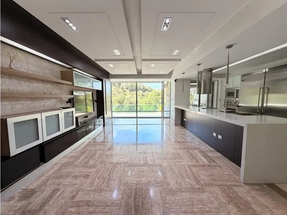 Se Vende Apto Pb 167m² 3h+1s/2.5b+1s/3p Lomas De Las Mercedes