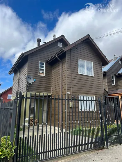 Casa En Venta 2 Pisos, 3 Habitaciones Mirasur, Osorno