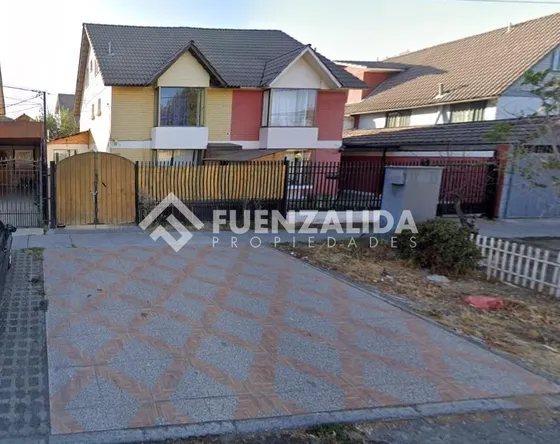 Casa En Arriendo De 4 Dorm. En Maipú