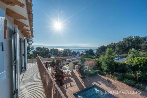 Preciosa Casa Estilo Provenzal En El Pangue, Zapallar