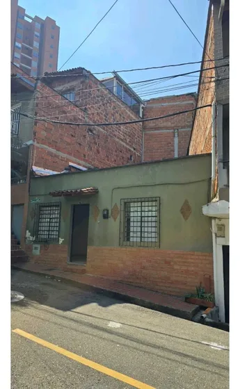 Casalote Envigado, La Sebastiana