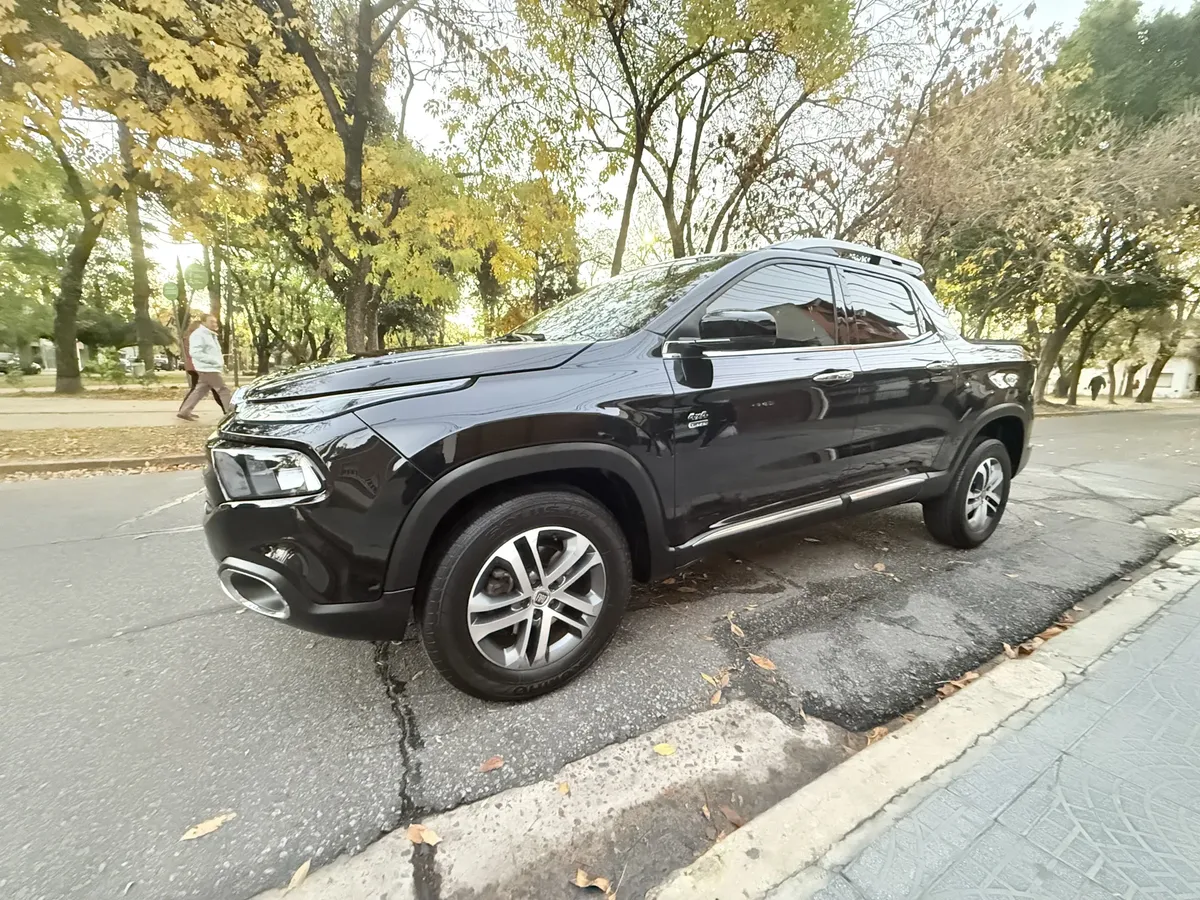 Fiat Toro 2.0 Volcano 4x4 At