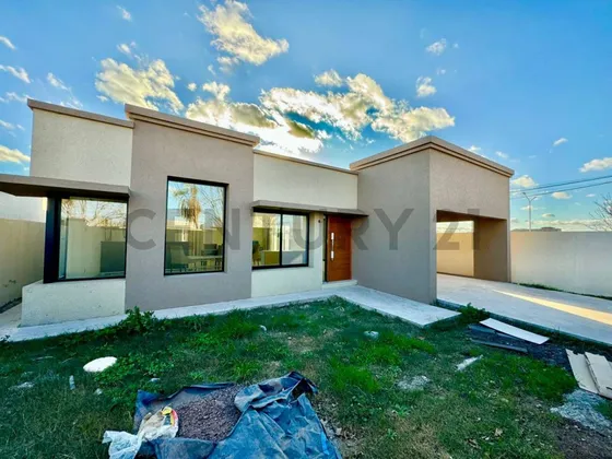 Casa A Estrenar, Se Acepta Permuta.