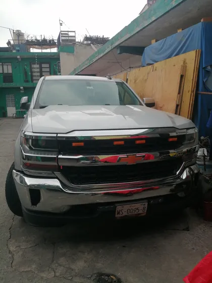 Chevrolet Silverado 5.3 2500 Cab Reg Ls 4x4 Mt