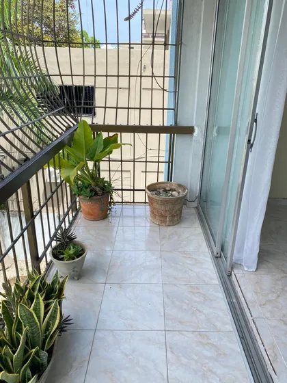 Evaristo Morales - Su Oportunidad De Inversión¡!! - Apartamento En Venta Vacío - 105 Mt2 Piso 3 Balcón 2 Habitaciones 1 Baño Sala-comedor Cocina Cuarto De Servicio Área De Lavado 1 Parqueo
