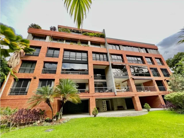 Se Vende Ph 950m2 4h+2s+ch/7b/4p Altamira