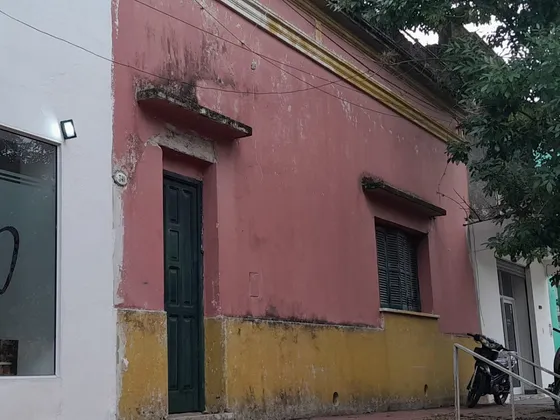 Vendo Casa Inigualable Por Arquitectura, Dimensiones Y Ubicación Privilegiadas!!!!!