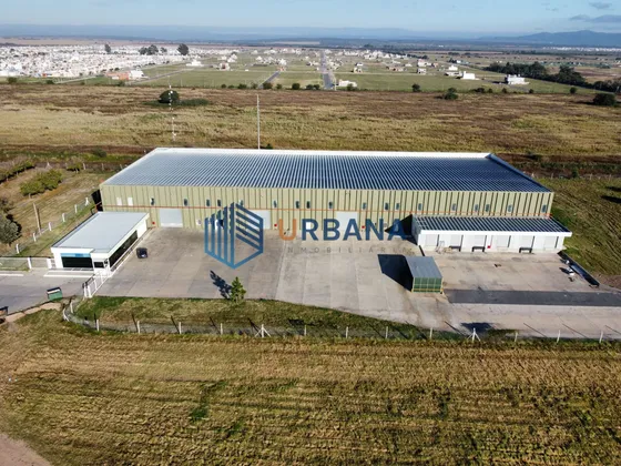 Galpon Aaa De 4.000m2 Con Docks De Carga En Rpº5 Km4/5
