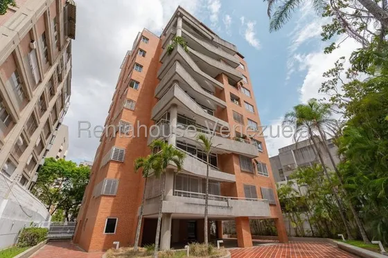 Valentina Salazar Mls #v25-21740 Tu Nuevo Hogar Te Espera En La Florida 