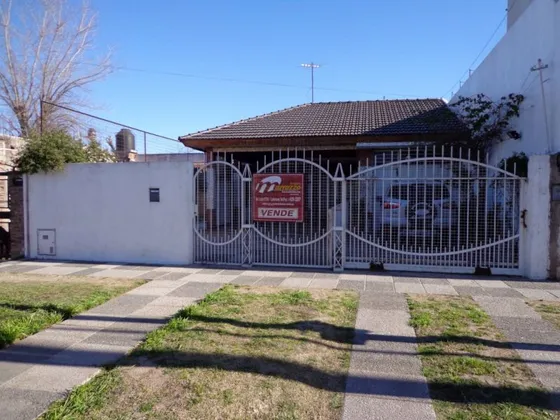 Casa En Venta En Gregorio De Laferrere