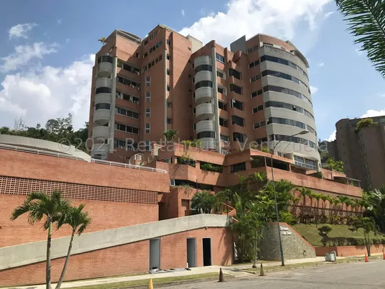 Apartamento Pb En Venta En El Solar Del Hatillo, Con Amplios Espacios, Listo Para Ser Habitado Mls #23-19396 Bm
