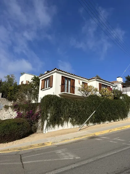 Acogedora Y Luminosa Casa En Centro De Cachagua