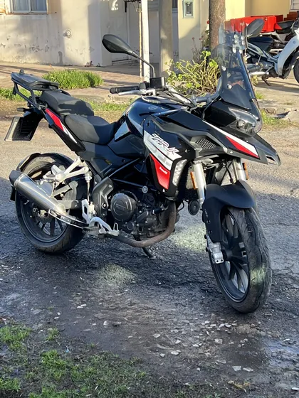 Benelli Trk 251
