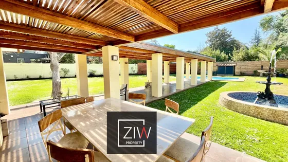 Casa Los Nogales 5d/4b - 400/1366 M2 - Ziw Property