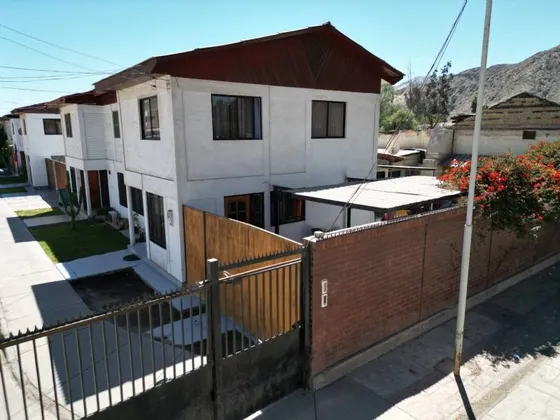 Casa En Alameda Con Juan Godoy