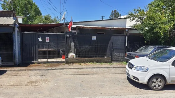 Oportunidad Casa De 1 Piso Más Casa En Interior