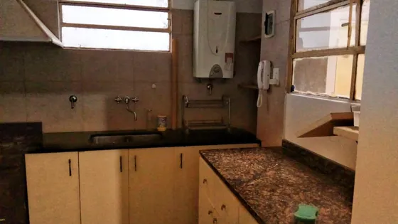 Departamento De Pasillo.