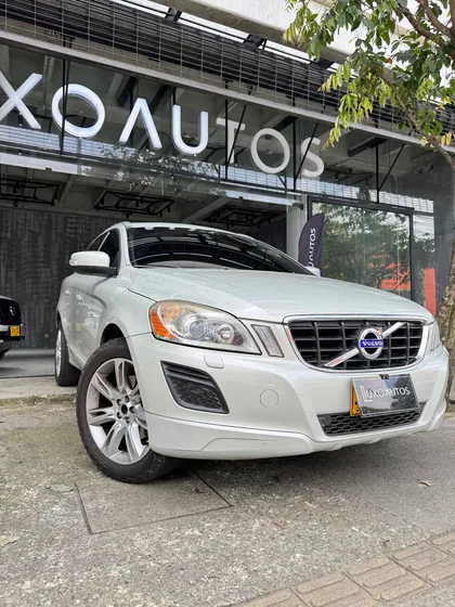 Volvo Xc60 2.0t Fwd